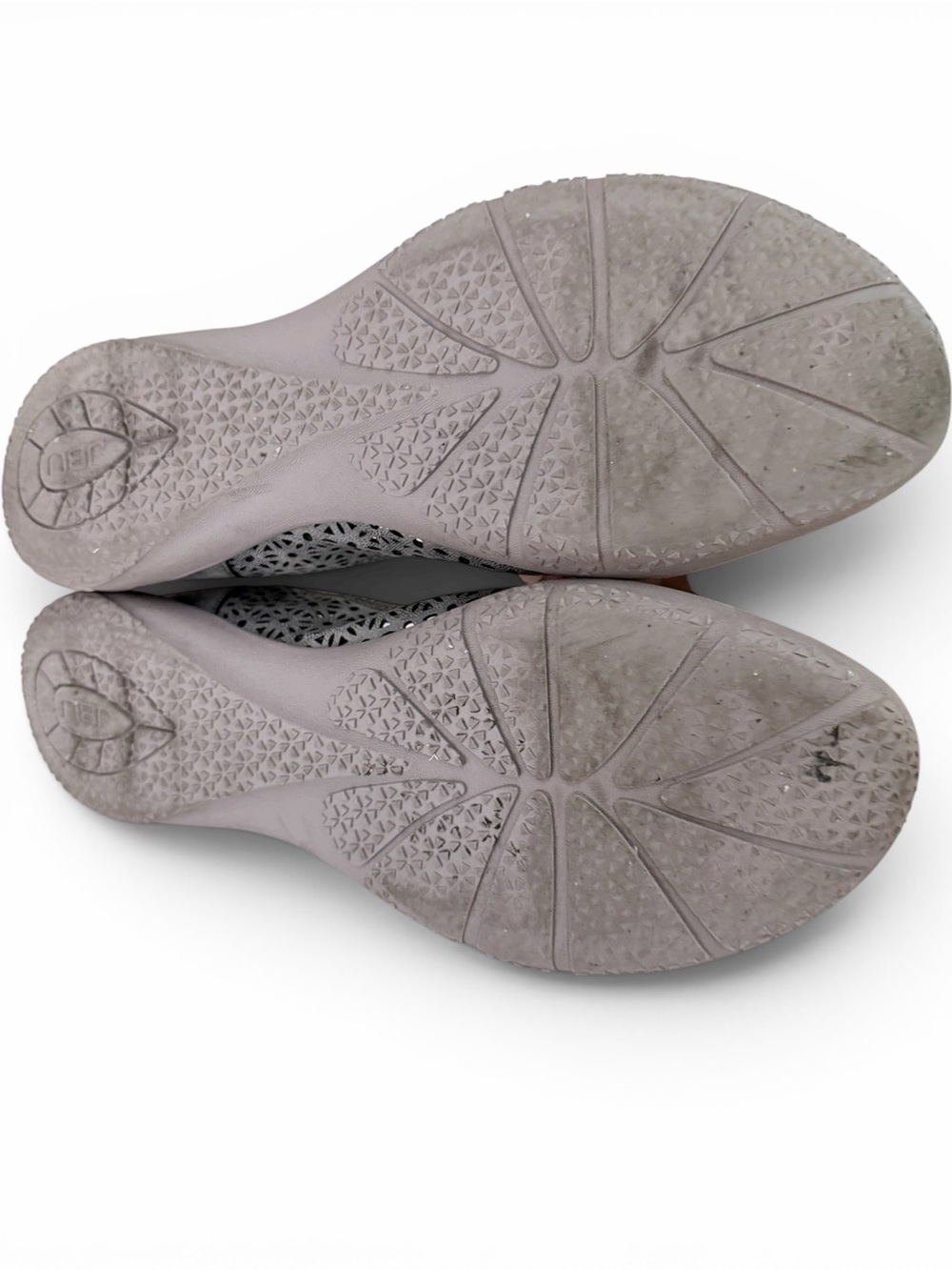 JBU BY JAMBU Gray Emma Perforated Comfort Slip-On Ballet Flats size 8M - Picture 8 of 11